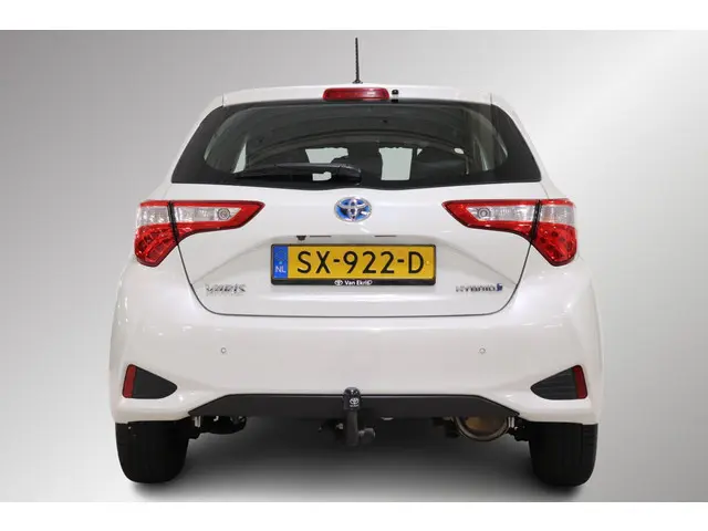 Toyota Yaris 1.5 Hybrid Energy Plus, 2018 Hybride Benzine 4