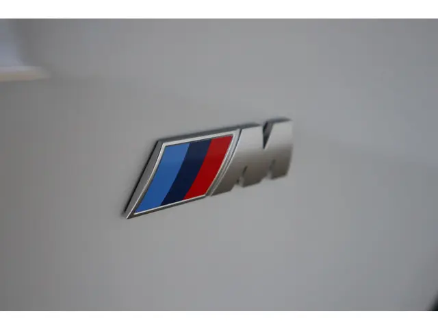 BMW 1 Serie 5-deurs 120 2025 Benzine 26