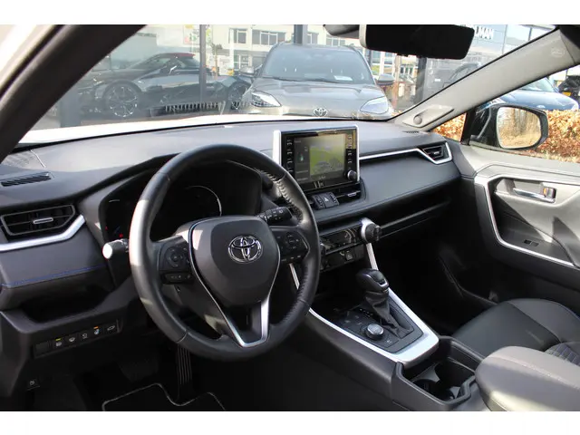 Toyota RAV4 2.5 Hybrid AWD Bi-Tone 2022 Hybride Benzine 27