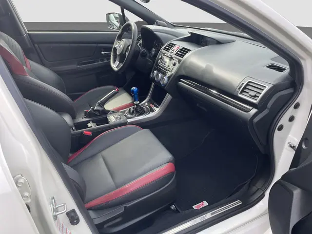 Subaru Impreza WRX 2.5 WRX STI 2015 Benzine 26