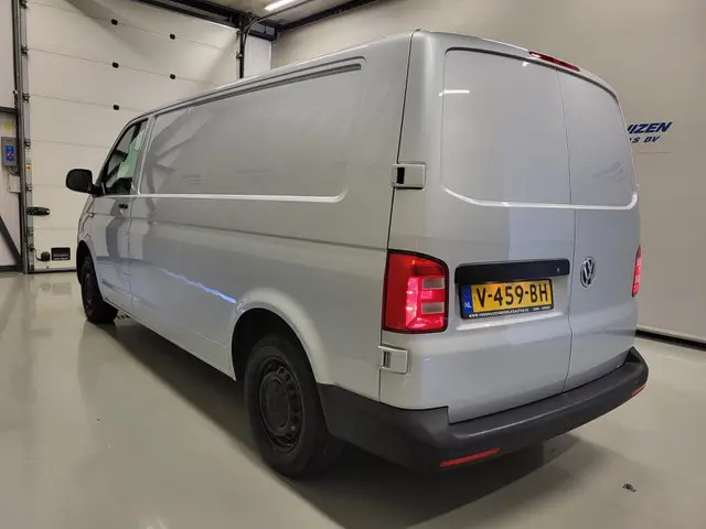 Volkswagen Transporter 2.0TDI L2/H1 Euro 6! 2017 Diesel 14