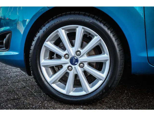 Ford Fiesta 1.0 EcoBoost Titanium 2015 Benzine 16