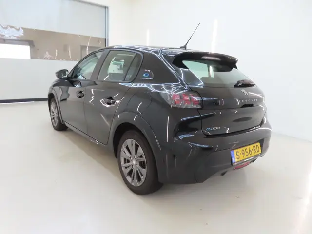 Peugeot e-208 EV Active Pack 50 kWh 2023 Elektrisch 6