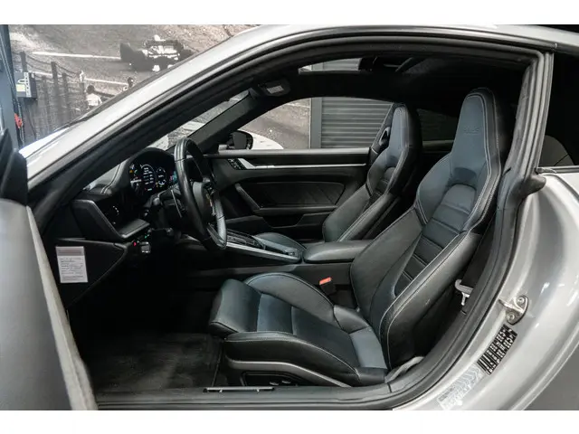 Porsche 911 3.8 Turbo S 2020 Benzine 3