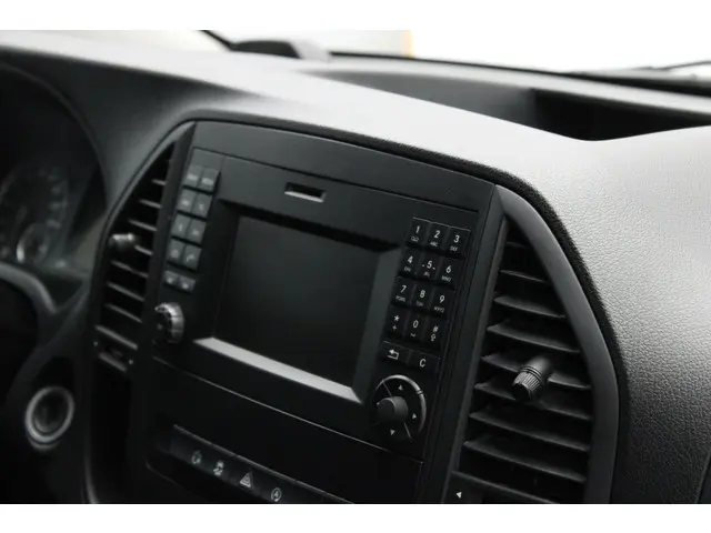 Mercedes-Benz Vito Bestel 114 CDI Lang 2015 Diesel 26
