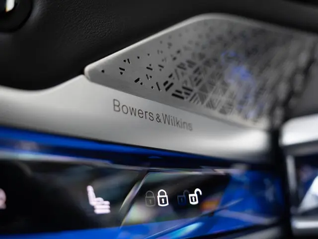 BMW 7 Serie M760e xDrive 2023 Hybride Benzine 35