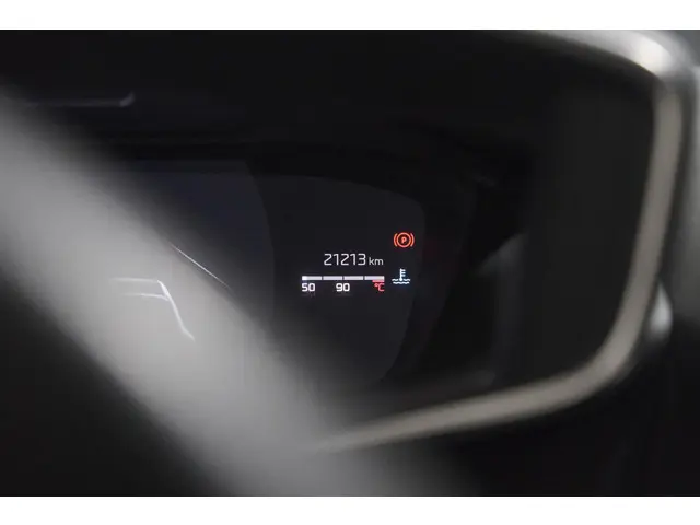 Peugeot 208 PureTech 100 GT 2024 Benzine 41