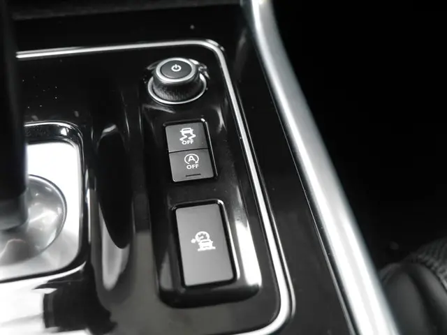 Jaguar XE 2.0 P250 SE 2020 Benzine 32