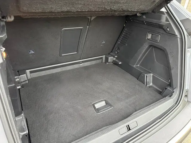 Peugeot 3008 1.2 PureTech Première 2018 Benzine 32