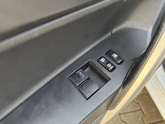 Toyota Auris 1.3 Comfort 2014 Benzine 11