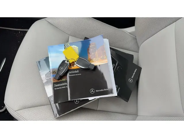 Mercedes-Benz GLA 200 Prestige 2014 Benzine 11