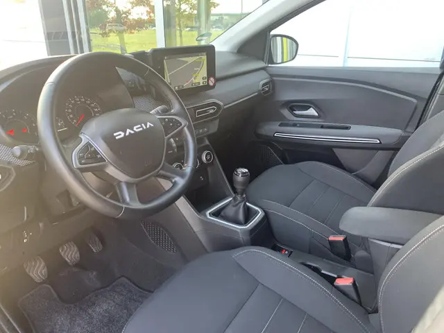 Dacia Jogger 1.0 TCe 110 Extreme 2023 Benzine 15