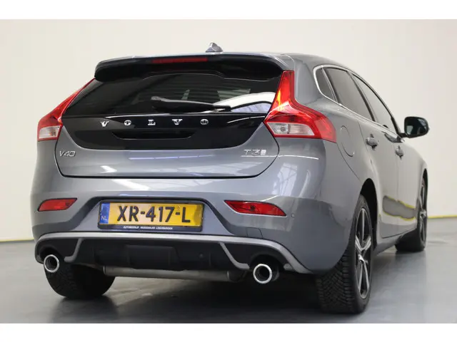 Volvo V40 T3 Polar+ Sport Automaat 2019 Benzine 6