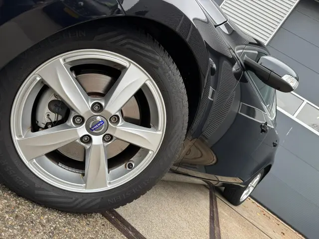 Volvo V40 1.6 T2 Kinetic 2015 Benzine 12