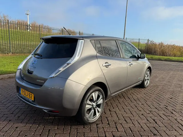 Nissan Leaf Base 24 kWh 2013 Elektrisch 3