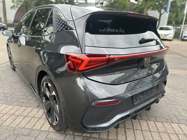 CUPRA Born Business Plus 62 kWh 2023 Elektrisch 3
