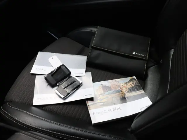 Renault Grand Scénic 1.2 TCe Bose 2017 Benzine 23