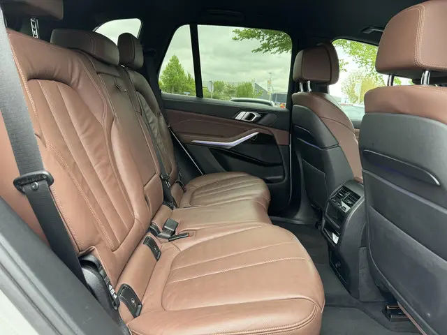 BMW X5 xDrive40i High Executive 7p. 2019 Benzine 9