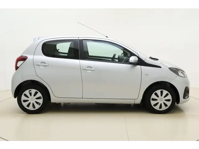 Peugeot 108 1.0 e-VTi Active 2015 Benzine 9