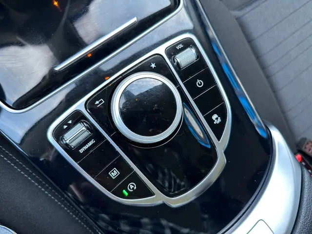 Mercedes-Benz GLC 220 d 4MATIC 2015 Diesel 26
