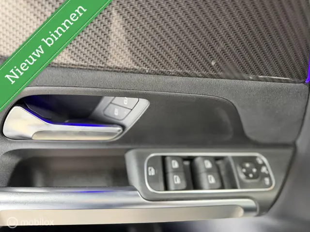 Mercedes-Benz GLB 200 AMG Line 2022 Benzine 18