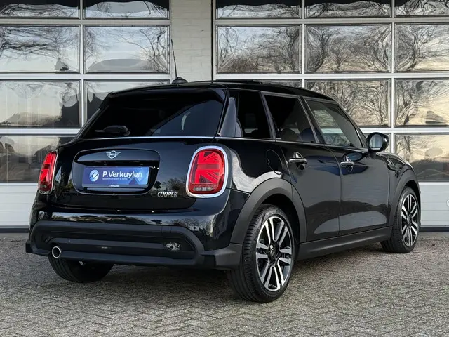 MINI Cooper Mini 1.5 Classic 2023 Benzine 8