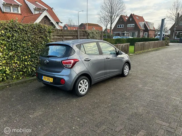 Hyundai i10 1.0i Comfort Airco 2018 Benzine 4