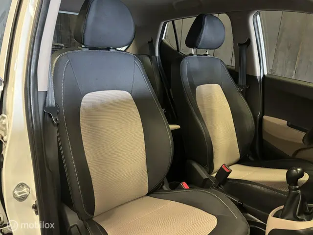Hyundai i10 1.0i i-Drive 2015 Benzine 6