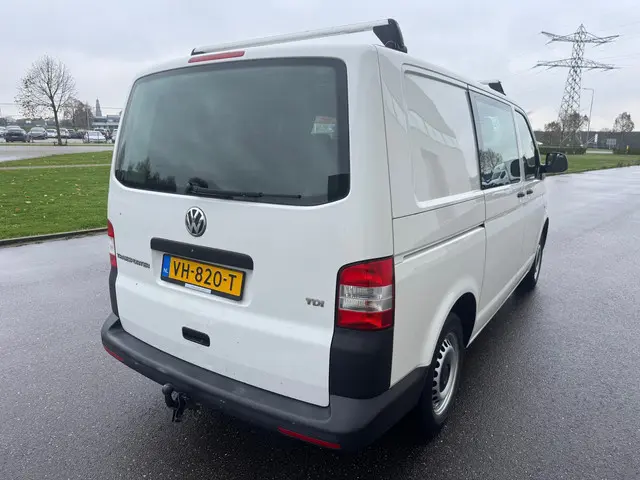 Volkswagen Transporter 2.0 TDI DC L1H2 2014 Diesel 6