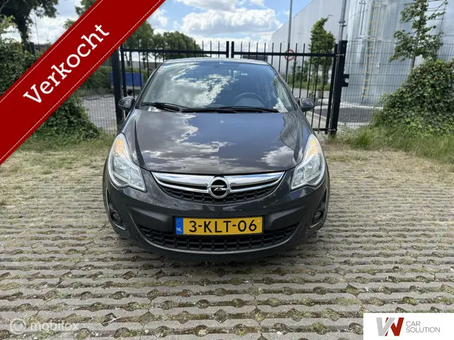 Opel Corsa 1.4-16V Anniversary Edition 2013 Benzine 7