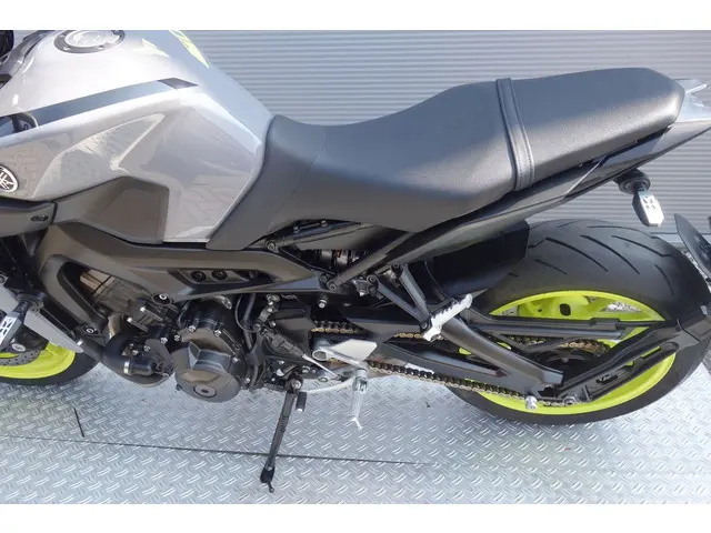 Yamaha MT 09 ABS 2017 Benzine 17