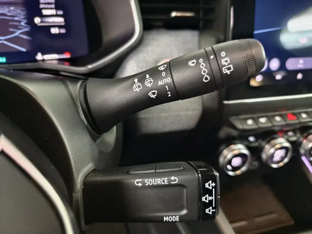 Renault Clio 1.0 TCe 90 GPF techno 2024 Benzine 24