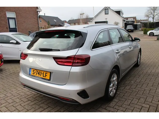 Kia Ceed Sportswagon 1.0 T-GDi DynamicLine 2023 Benzine 6