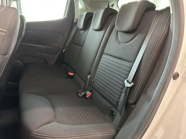 Renault Clio 0.9 TCe Limited 2018 Benzine 8