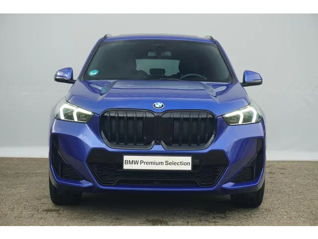 BMW X1 sDrive18i 2022 Benzine 5