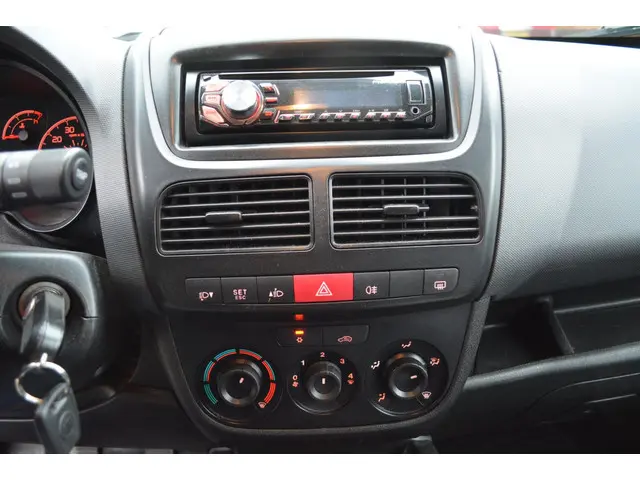 Fiat Doblò Cargo 1.3 MultiJet Actual 2014 Diesel 17