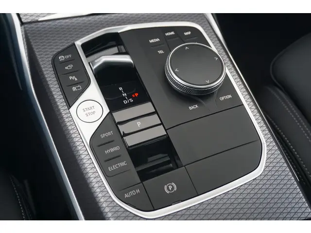 BMW 3 Serie Touring 330e 2026 Hybride Benzine 11