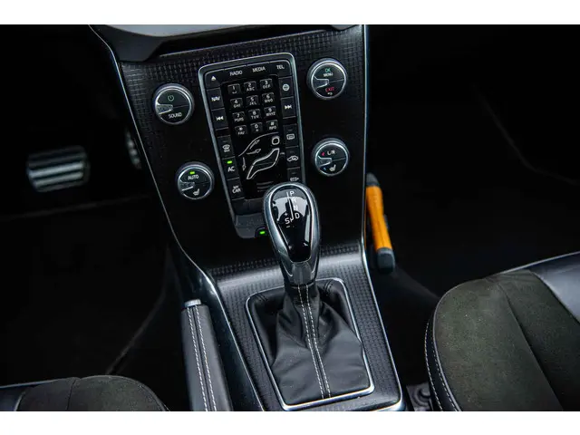 Volvo V40 2.0 T4 Business Sport 2017 Benzine 13