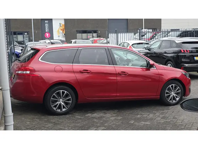 Peugeot 308 SW 1.2 PureTech Allure 2017 Benzine 4