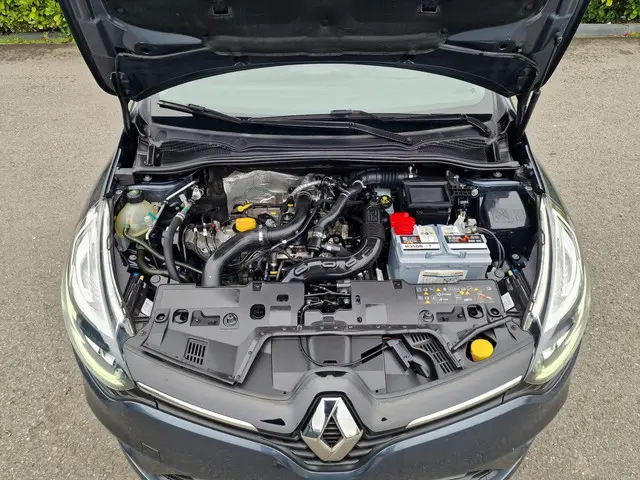 Renault Clio 0.9 TCe INTENS LEER NAP 2019 Benzine 17
