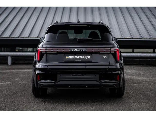Lynk & Co 01 1.5 More 2025 Hybride Benzine 45