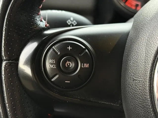 MINI Countryman Mini 1.5 Cooper Pepper 2017 Benzine 23