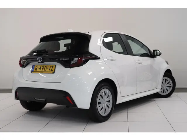 Toyota Yaris 2