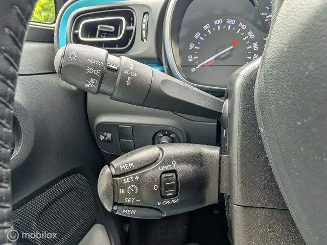Citroën C3 1.2 PureTech Shine Automaat 2020 Benzine 22