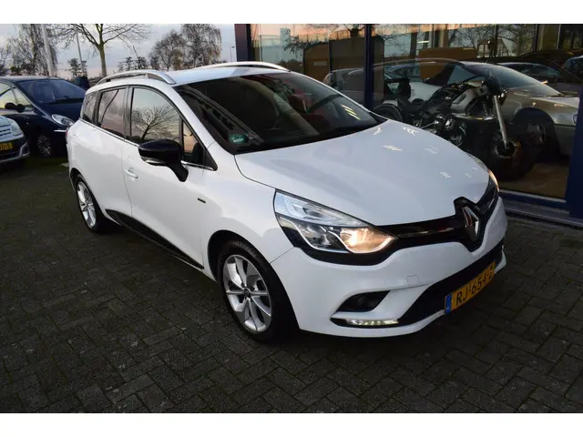 Renault Clio Estate 0.9 TCe Limited 2017 Benzine 4