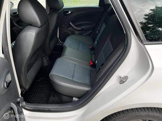 SEAT Ibiza ST 1.2I STATION CLIMA 2015 Benzine 9