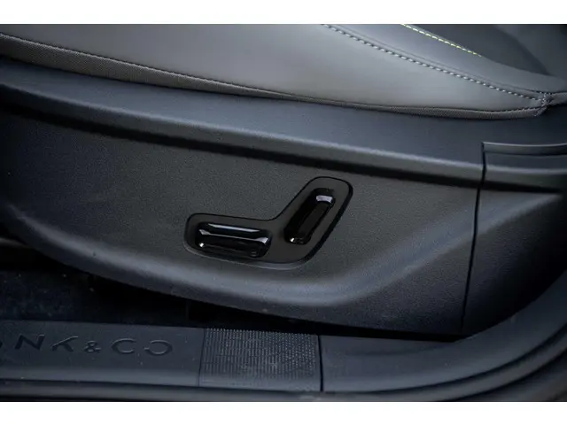 Lynk & Co 02 More 66 kWh 2025 Elektrisch 7