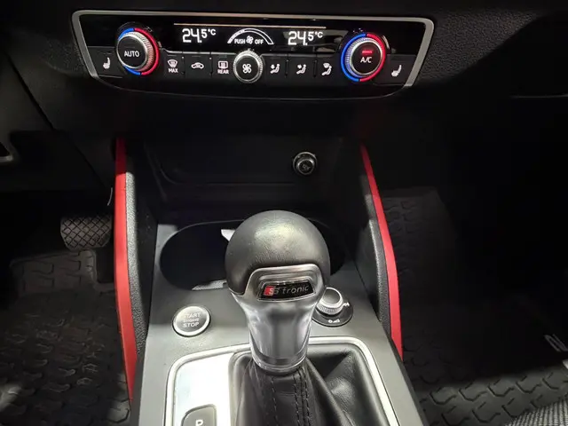 Audi Q2 35 TFSI S Edition S TRONIC 2021 Benzine 12