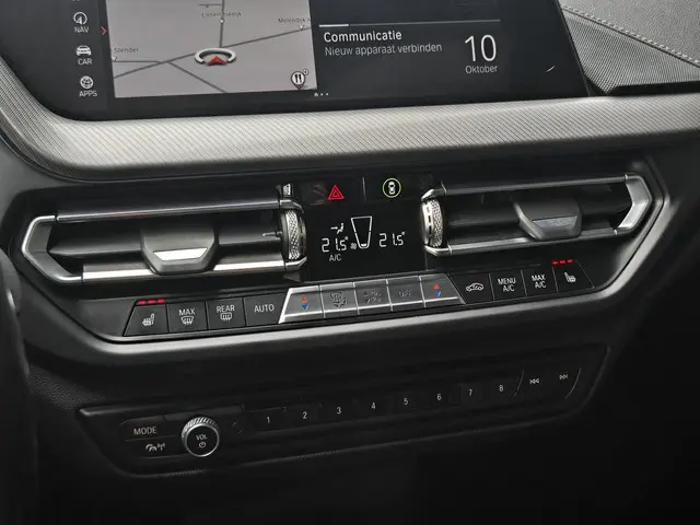 BMW 1 Serie 118i High M SPORT 2020 Benzine 22