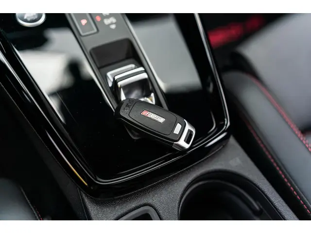 Audi RS3 2.5 TFSI RS 3 quattro 2023 Benzine 93